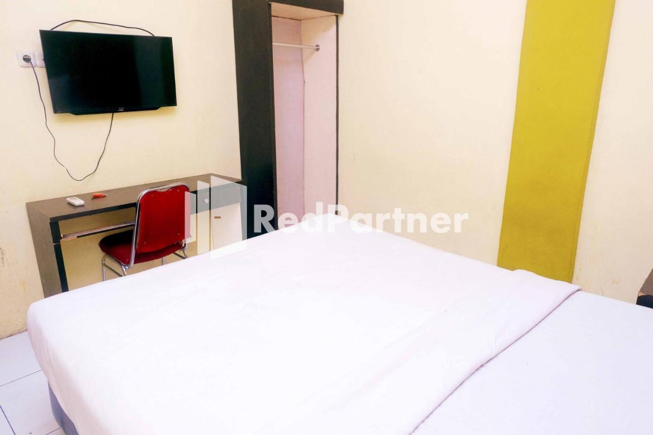 Hotel Permata Makassar Mitra Reddoorz Balangberu Extérieur photo